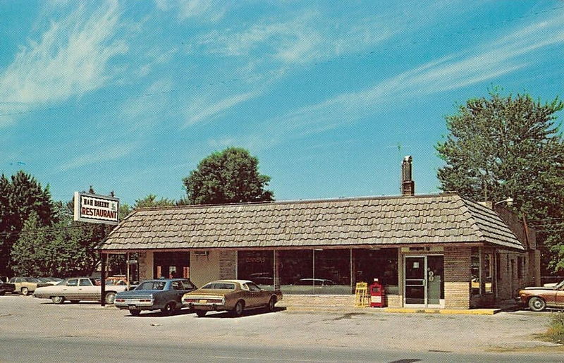 H&H Bakery and Restaurant - Vintage Postcard